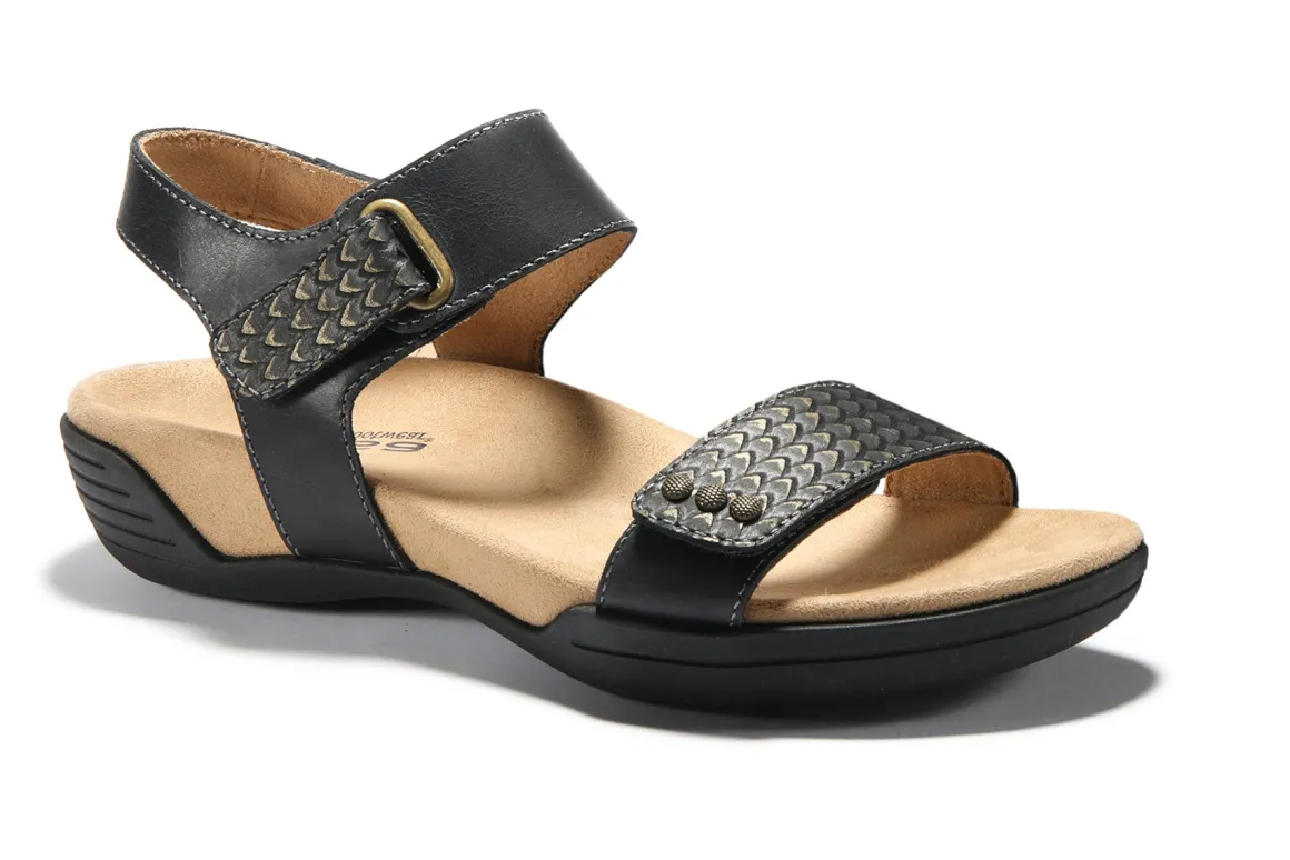 Halsa Footwear Dominica