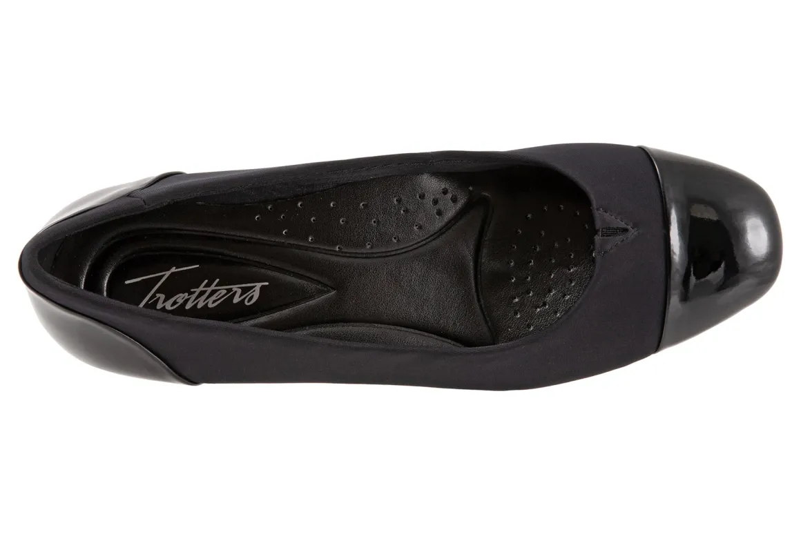 Trotters Daisy