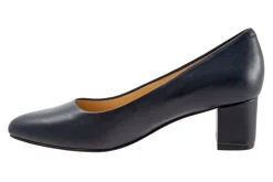 Trotters Kari