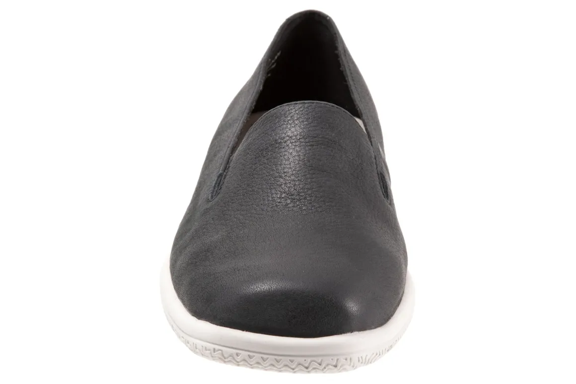 Trotters Universal